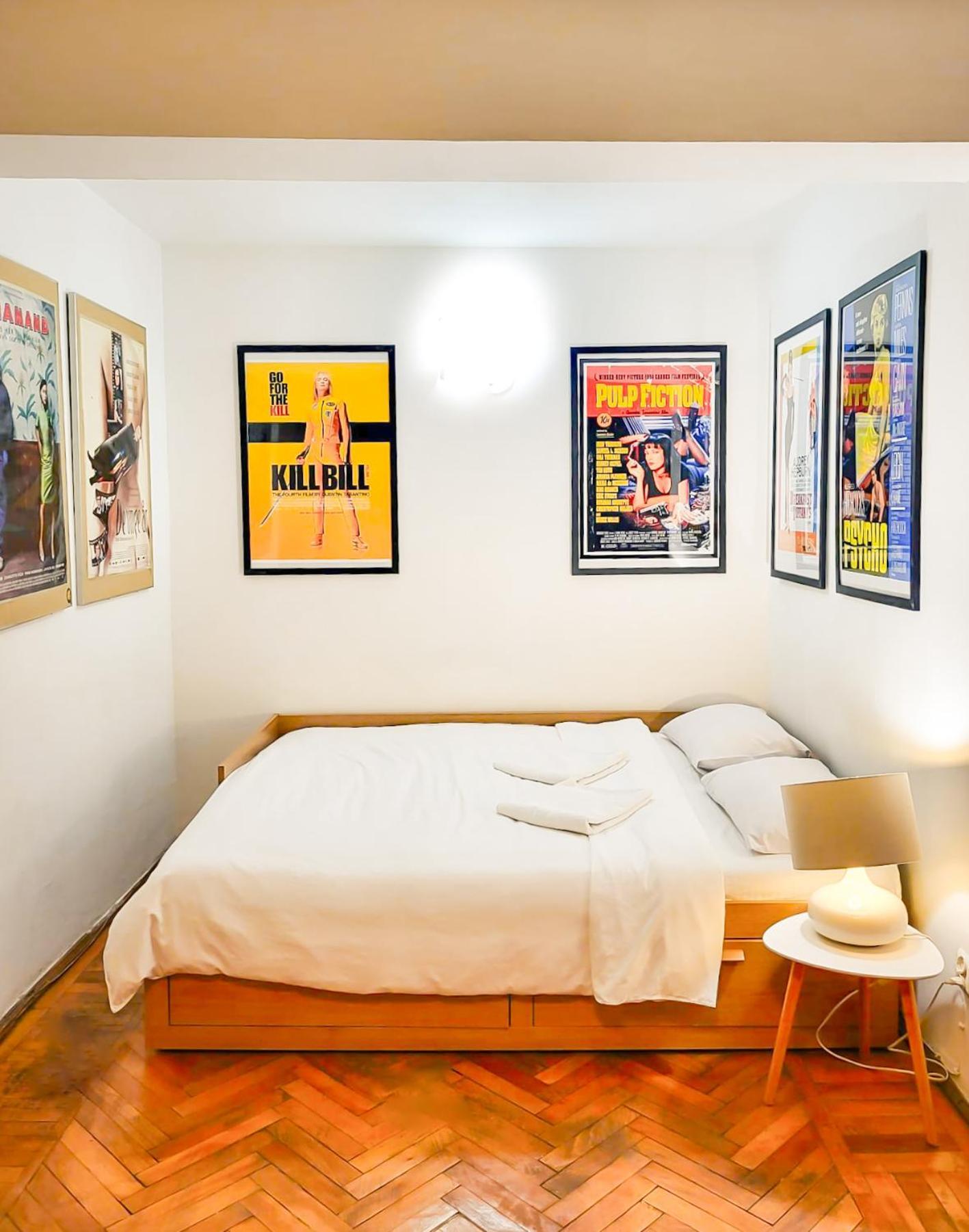 Central Park Hollywood Apartment Букурещ Екстериор снимка